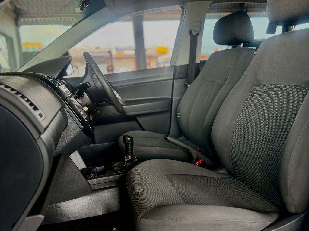 VOLKSWAGEN POLO VIVO POLO VIVO 1.4 BLUELINE 5Dr - 7