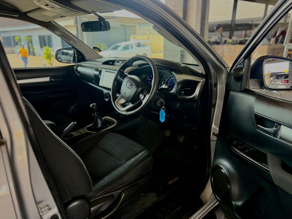 TOYOTA HILUX HILUX 2.8 GD-6 RB RAIDER P/U E/CAB