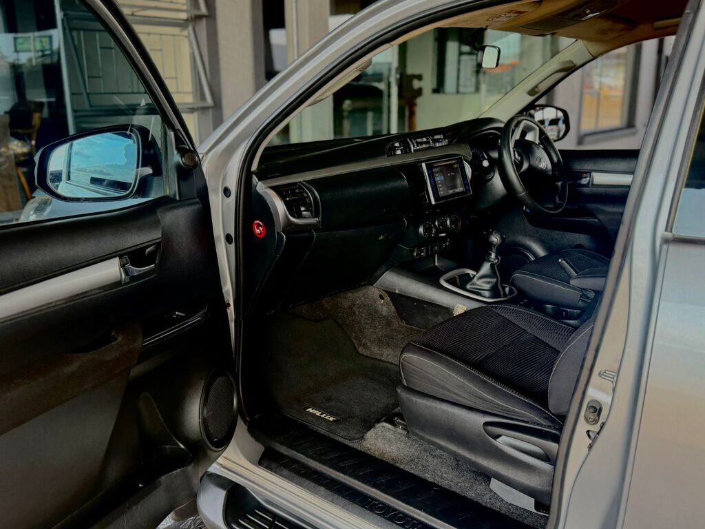 TOYOTA HILUX HILUX 2.8 GD-6 RB RAIDER P/U E/CAB