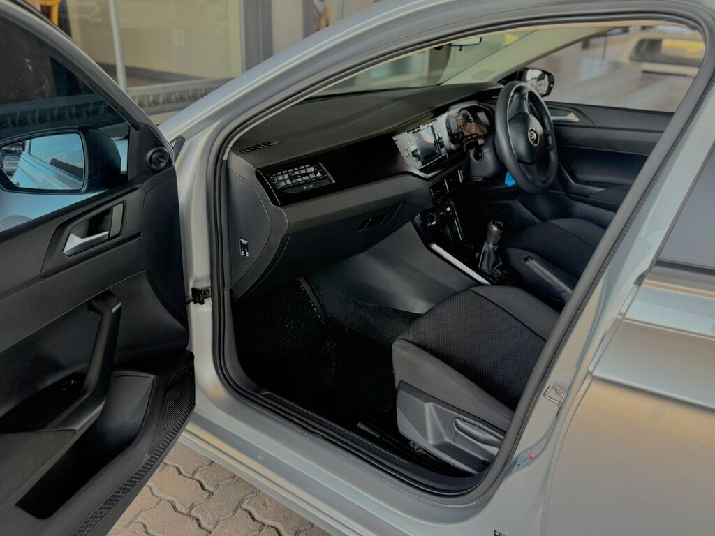 VOLKSWAGEN POLO POLO 1.0 TSI TRENDLINE - 6