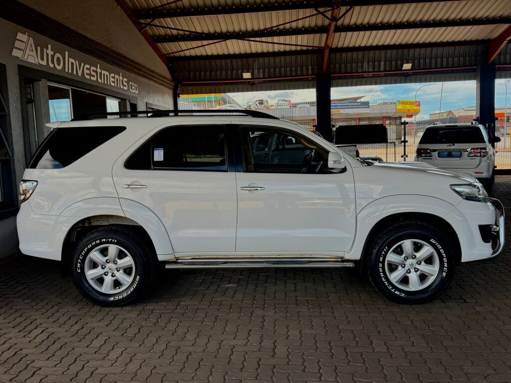 TOYOTA FORTUNER FORTUNER 3.0D-4D HERITAGE R/B