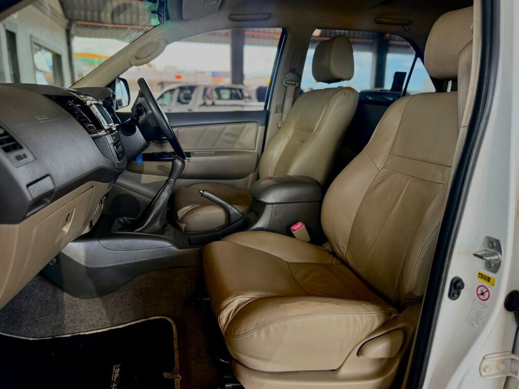 TOYOTA FORTUNER FORTUNER 3.0D-4D HERITAGE R/B