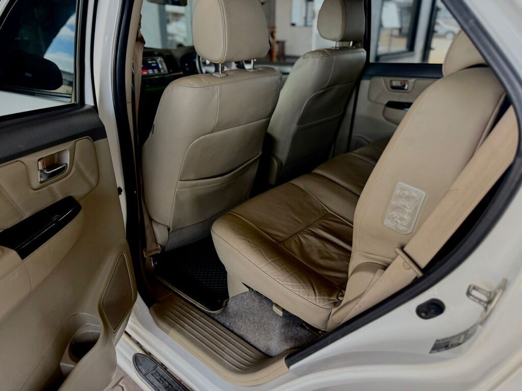 TOYOTA FORTUNER FORTUNER 3.0D-4D HERITAGE R/B