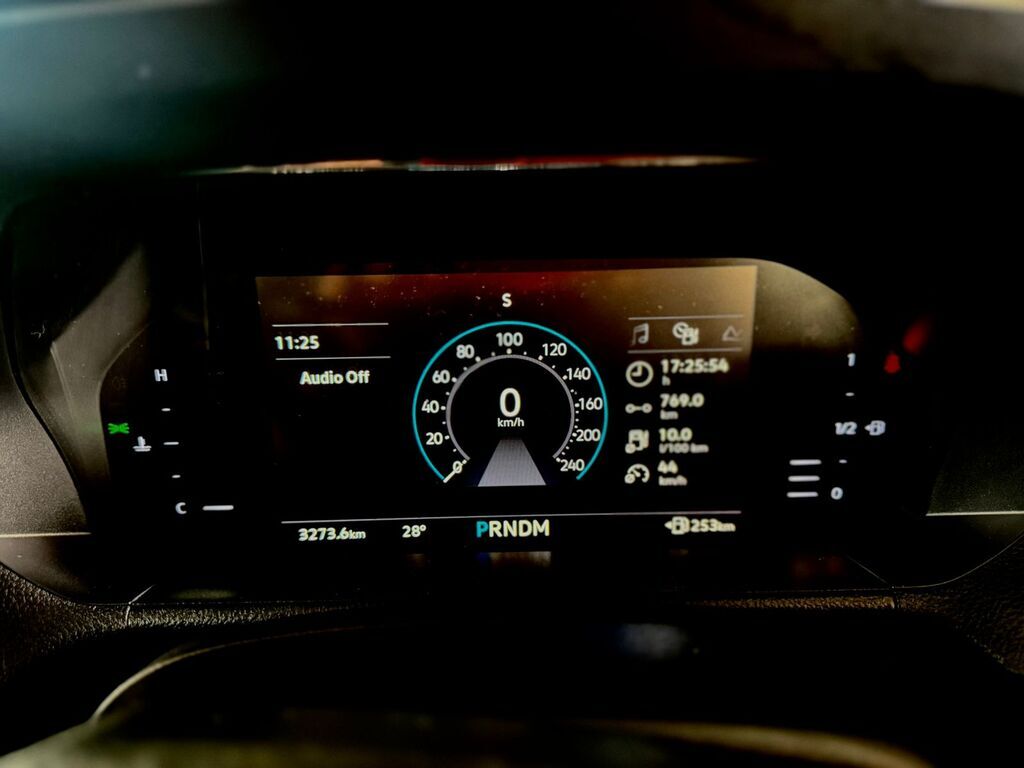 VOLKSWAGEN AMAROK AMAROK 2.0TDI 125KW LIFE A/T D/C P/U - 17