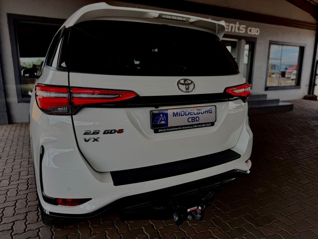 TOYOTA FORTUNER FORTUNER 2.8GD-6 VX A/T - 12