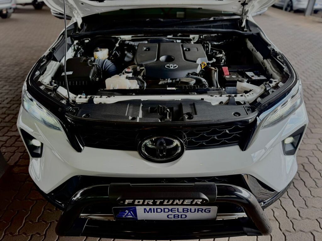 TOYOTA FORTUNER FORTUNER 2.8GD-6 VX A/T - 18