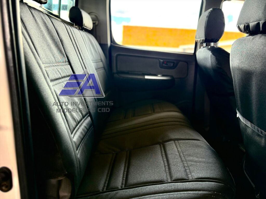 TOYOTA HILUX HILUX 2.5D-4D SRX 4X4 P/U D/C - 15