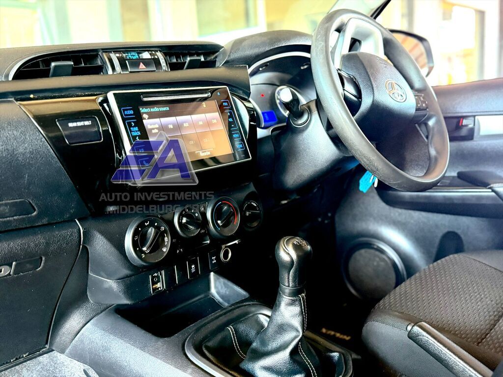 TOYOTA HILUX HILUX 2.4 GD-6 SRX 4X4 P/U D/C - 8