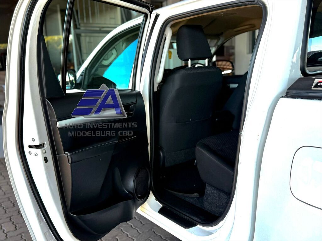 TOYOTA HILUX HILUX 2.4 GD-6 SRX 4X4 P/U D/C - 9