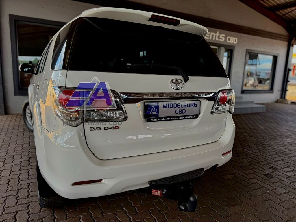 TOYOTA FORTUNER FORTUNER 3.0D-4D R/B A/T - 12