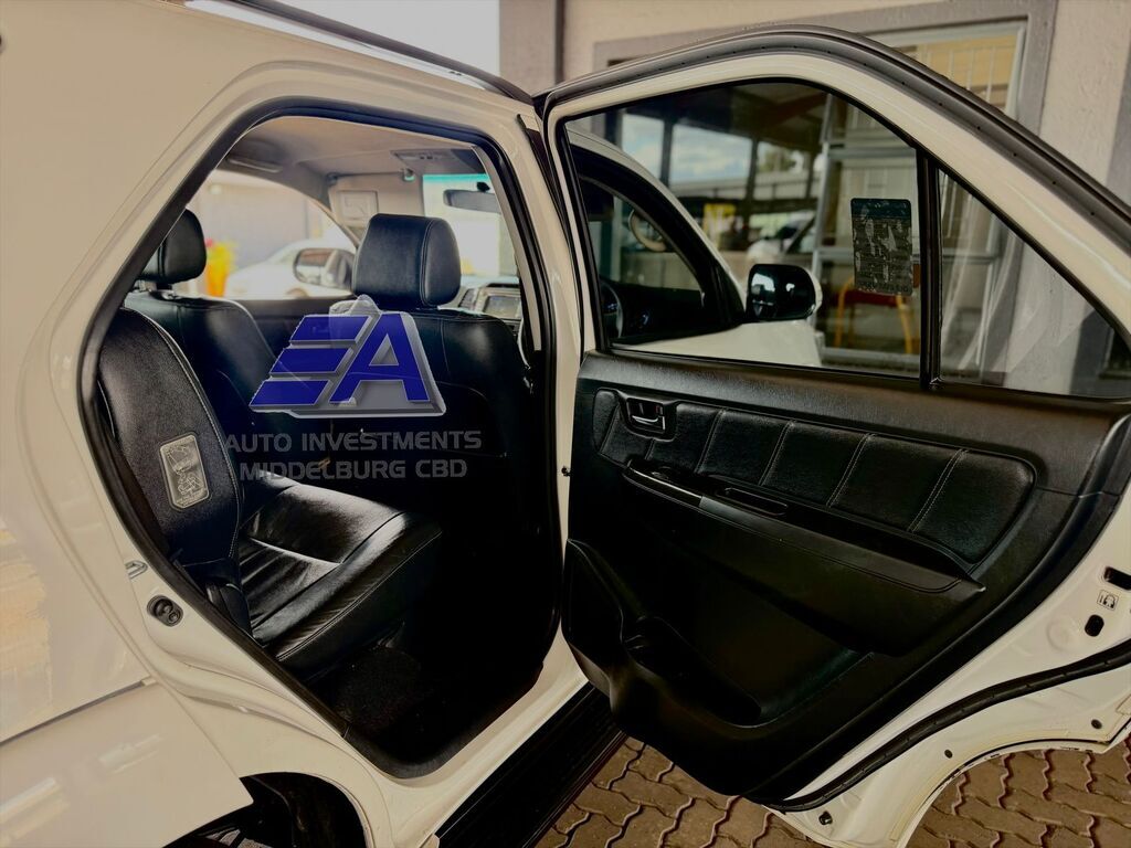 TOYOTA FORTUNER FORTUNER 3.0D-4D R/B A/T - 14