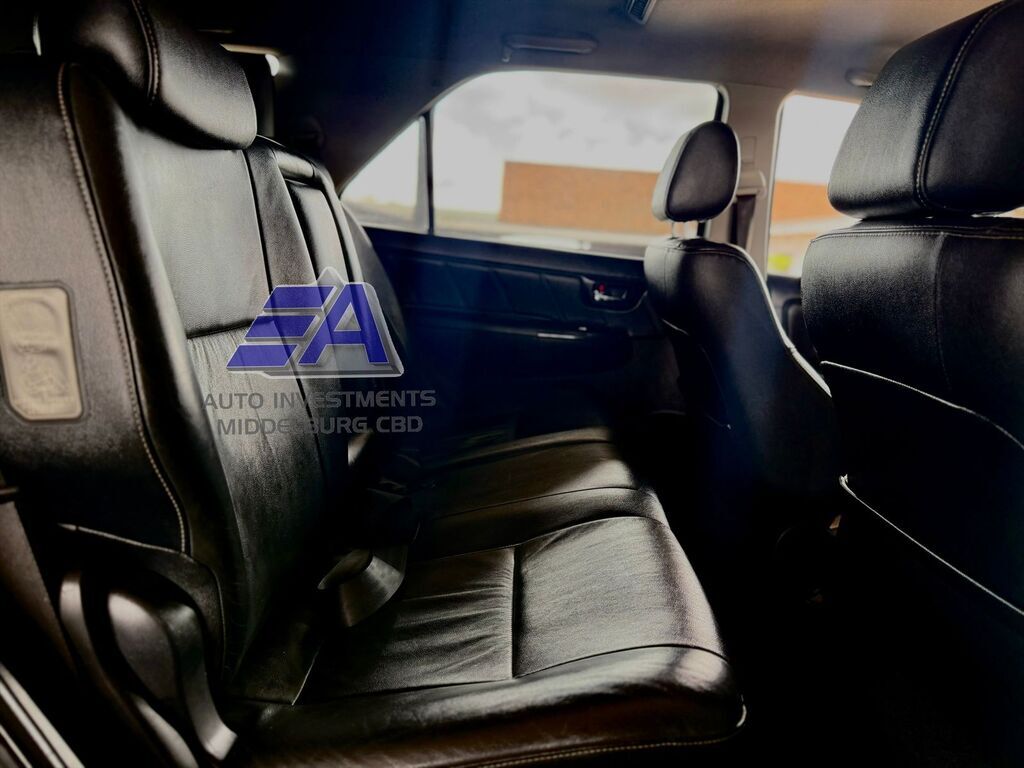 TOYOTA FORTUNER FORTUNER 3.0D-4D R/B A/T - 15