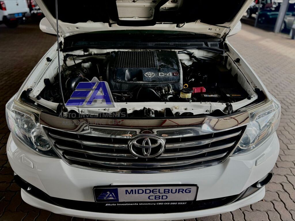 TOYOTA FORTUNER FORTUNER 3.0D-4D R/B A/T - 18