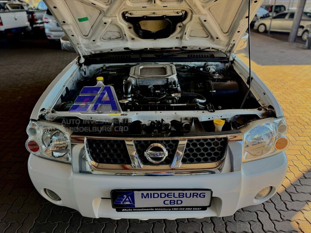 NISSAN HARDBODY HARDBODY NP300 2.5 TDi HI-RIDER P/U D/C - 17