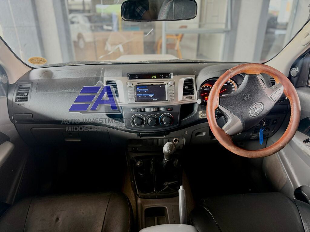 TOYOTA HILUX HILUX 3.0D-4D RAIDER XTRA CAB 4X4 P/U S/C - 10