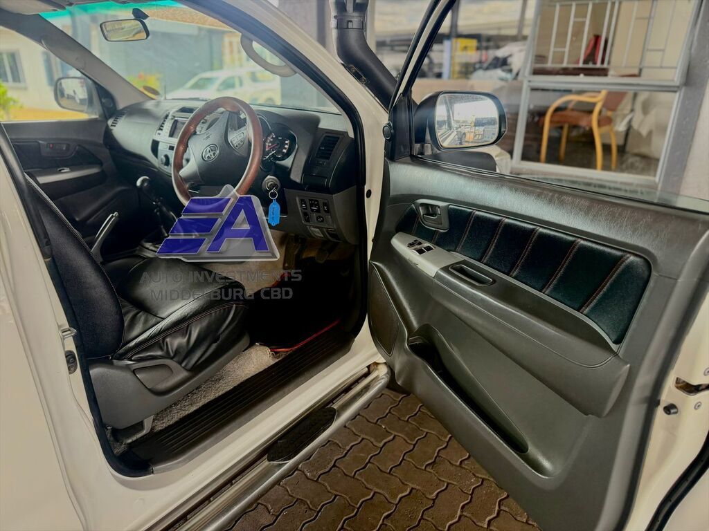 TOYOTA HILUX HILUX 3.0D-4D RAIDER XTRA CAB 4X4 P/U S/C - 14