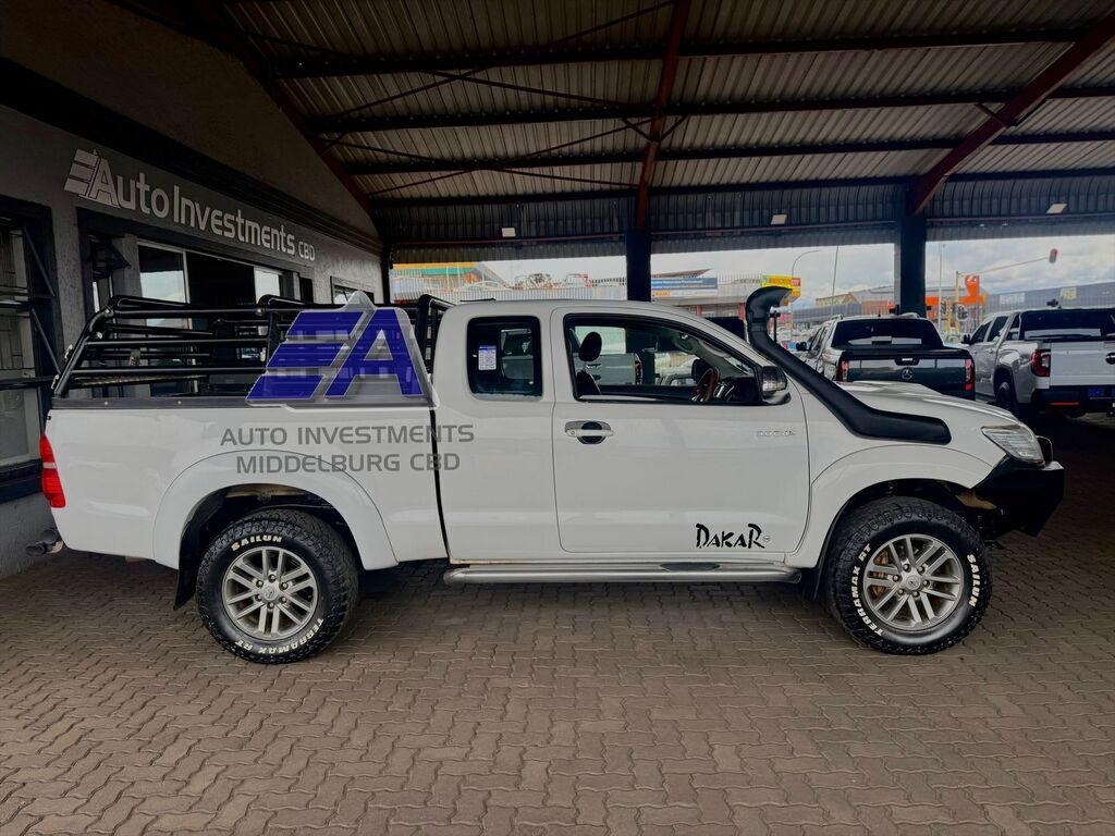 TOYOTA HILUX HILUX 3.0D-4D RAIDER XTRA CAB 4X4 P/U S/C - 3