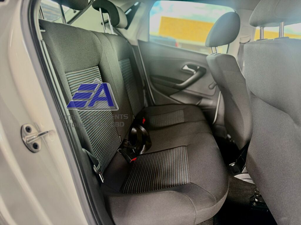 VOLKSWAGEN POLO VIVO POLO VIVO 1.6 COMFORTLINE TIP (5DR) - 15