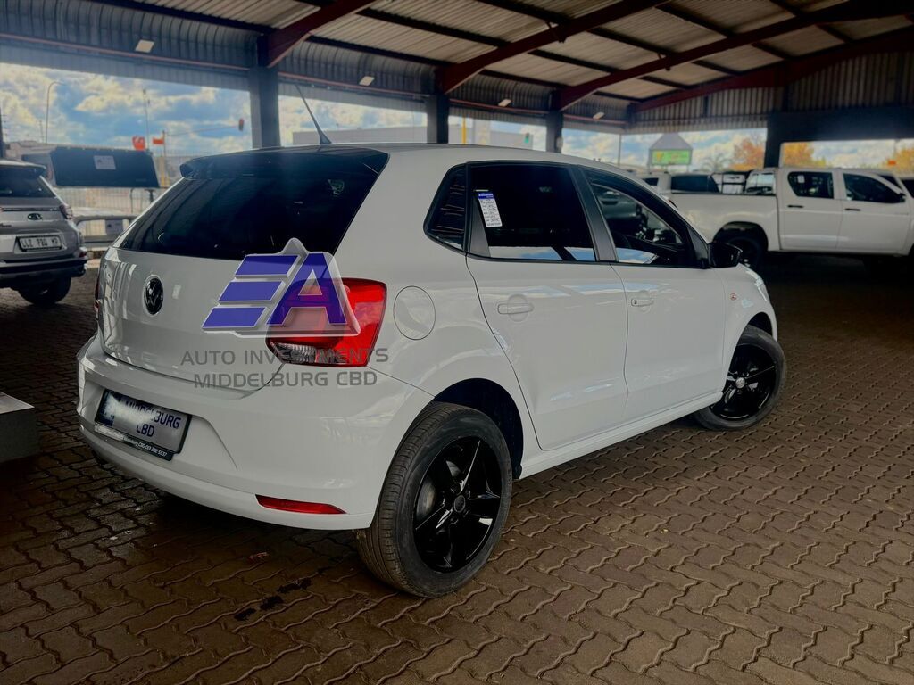 VOLKSWAGEN POLO VIVO POLO VIVO 1.6 COMFORTLINE TIP (5DR) - 2