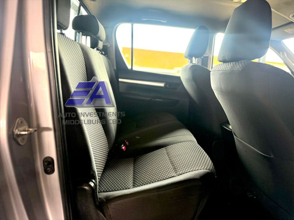 TOYOTA HILUX HILUX 2.4 GD-6 RB SRX A/T P/U D/C - 15