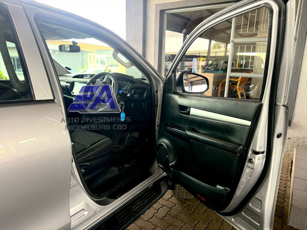 TOYOTA HILUX HILUX 2.4 GD-6 RB SRX A/T P/U D/C - 16