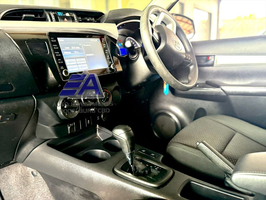 TOYOTA HILUX HILUX 2.4 GD-6 RB SRX A/T P/U D/C - 8