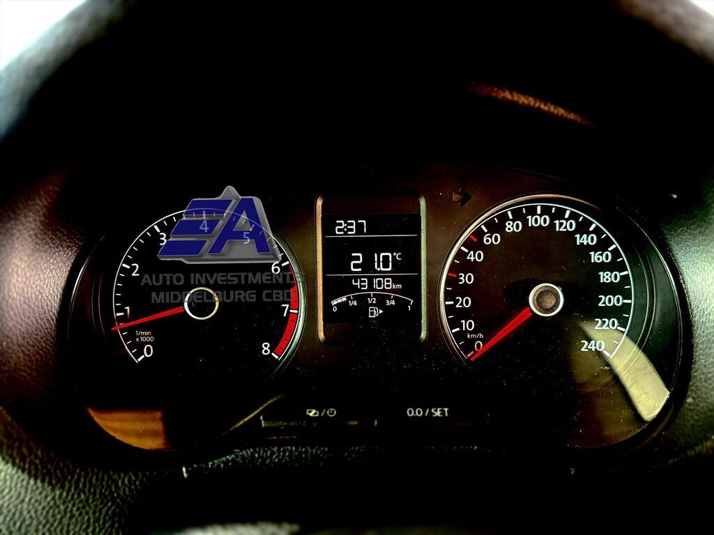 VOLKSWAGEN POLO VIVO POLO VIVO 1.4 TRENDLINE (5DR)
