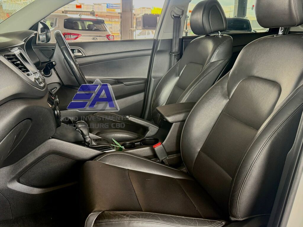 HYUNDAI TUCSON TUCSON 2.0 ELITE A/T - 7