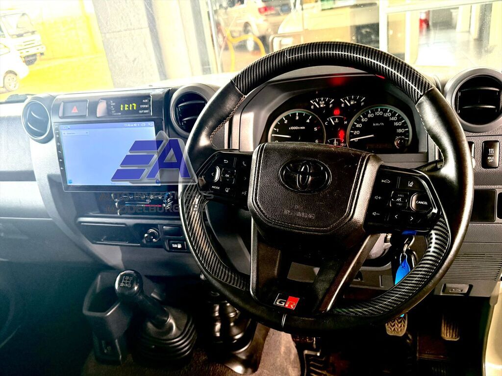 TOYOTA LAND CRUISER 79 LAND CRUISER 79 4.5D P/U S/C - 12
