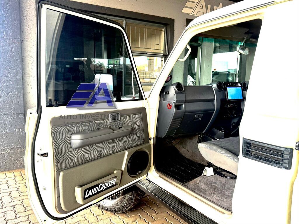 TOYOTA LAND CRUISER 79 LAND CRUISER 79 4.5D P/U S/C - 6