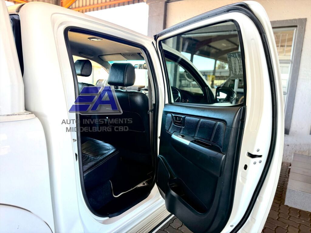 TOYOTA HILUX HILUX 3.0 D-4D LEGEND 45 4X4 P/U D/C - 14