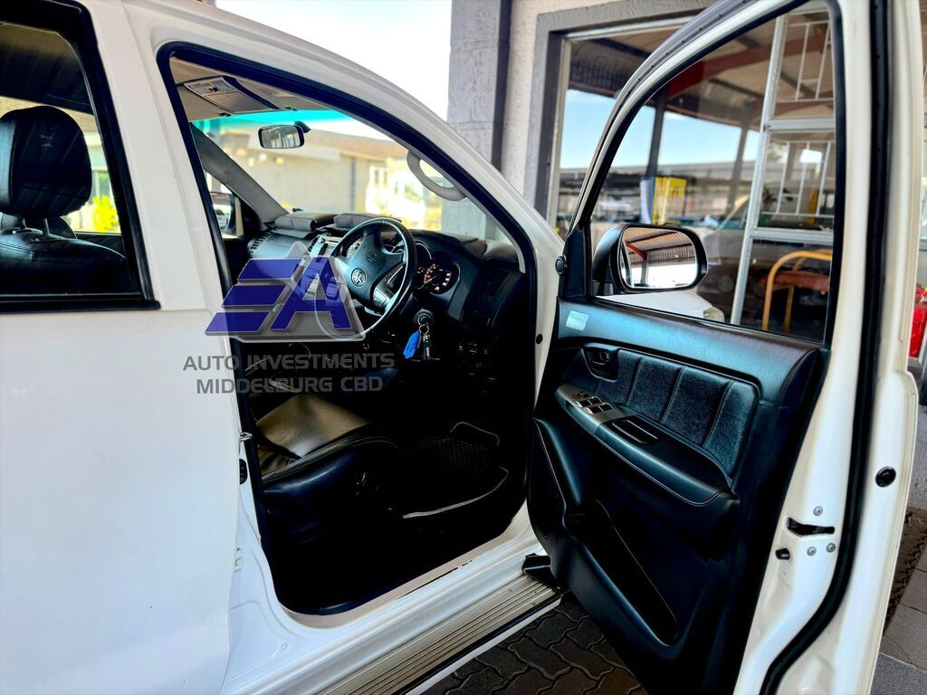 TOYOTA HILUX HILUX 3.0 D-4D LEGEND 45 4X4 P/U D/C - 16