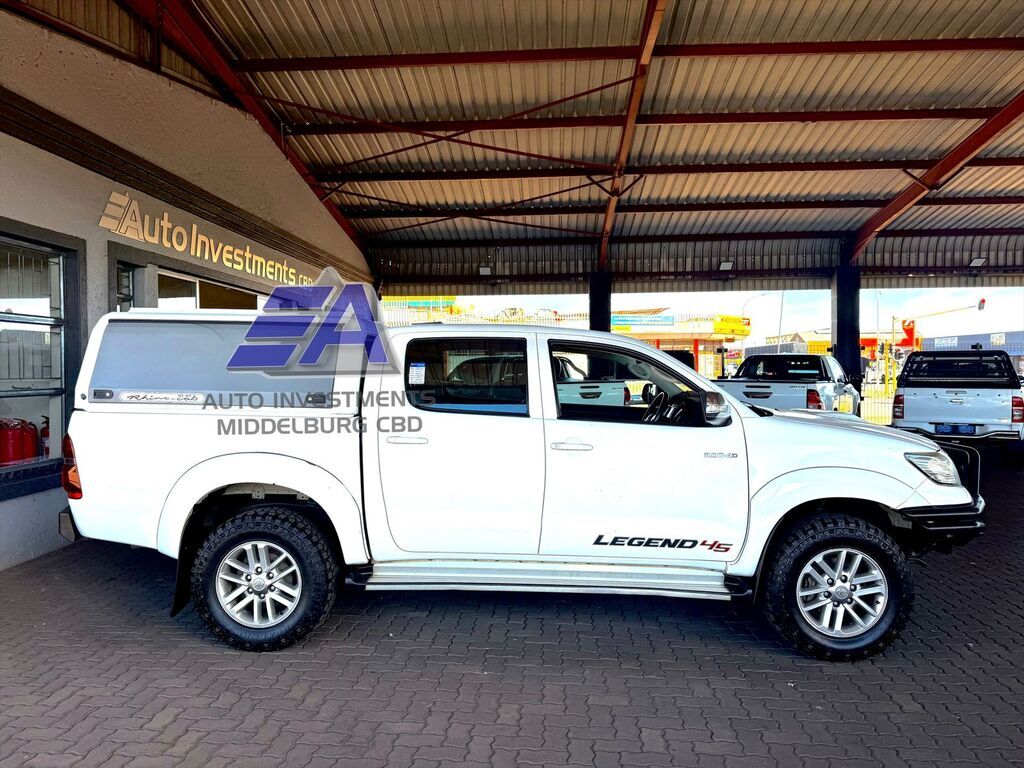 TOYOTA HILUX HILUX 3.0 D-4D LEGEND 45 4X4 P/U D/C - 3