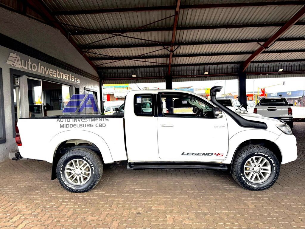 TOYOTA HILUX HILUX 3.0D-4D LEGEND 45 XTRA CAB P/U - 3