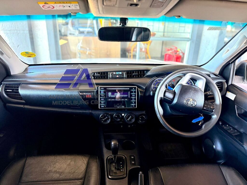 TOYOTA HILUX HILUX 2.4 GD-6 SRX 4X4 A/T P/U D/C - 11