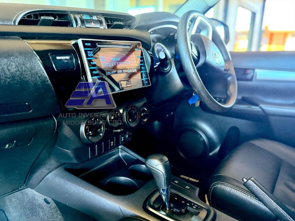 TOYOTA HILUX HILUX 2.4 GD-6 SRX 4X4 A/T P/U D/C - 8