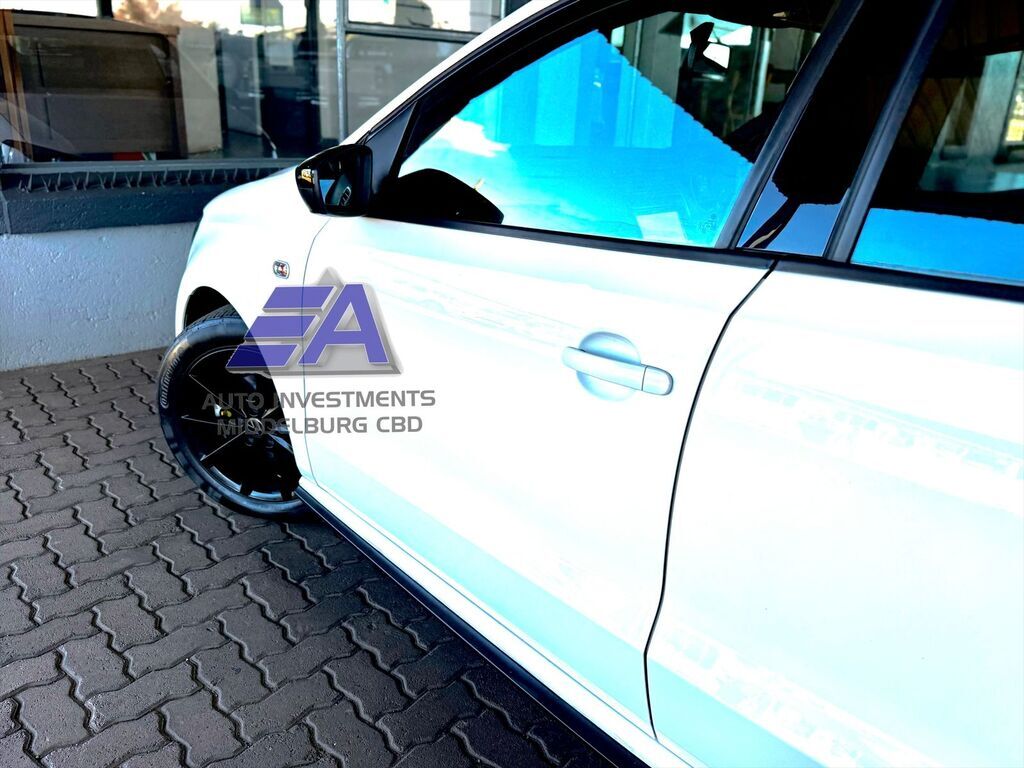 VOLKSWAGEN POLO VIVO POLO VIVO 1.4 COMFORTLINE (5DR) - 5