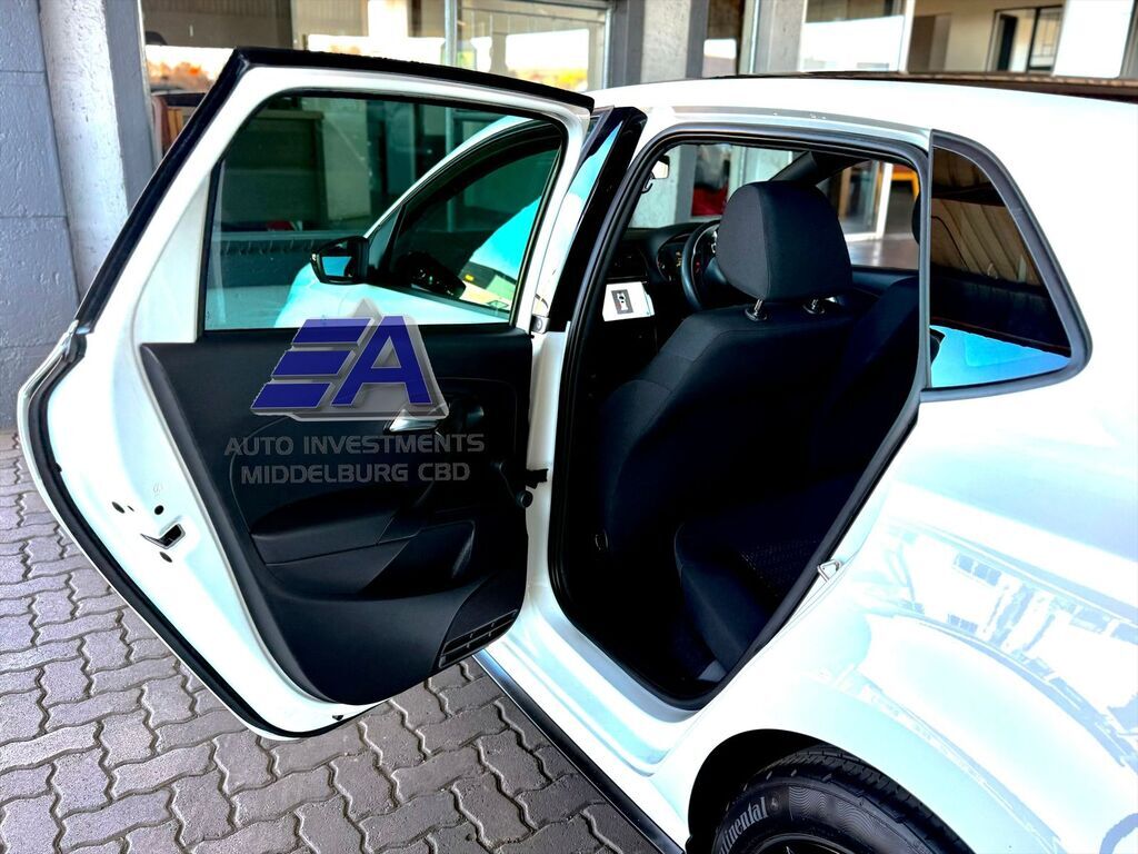 VOLKSWAGEN POLO VIVO POLO VIVO 1.4 COMFORTLINE (5DR) - 9