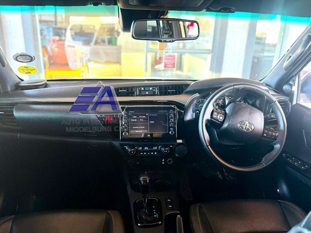 TOYOTA HILUX HILUX 2.8 GD-6 RB LEGEND A/T P/U D/C - 11