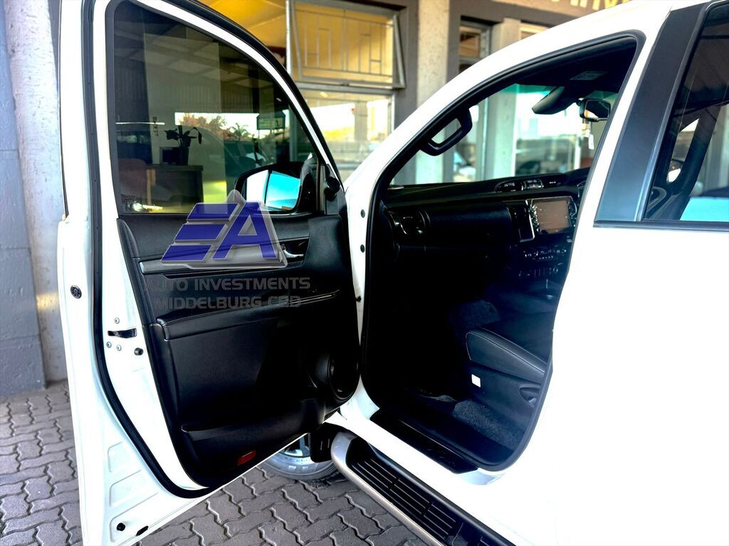 TOYOTA HILUX HILUX 2.8 GD-6 RB LEGEND A/T P/U D/C - 6