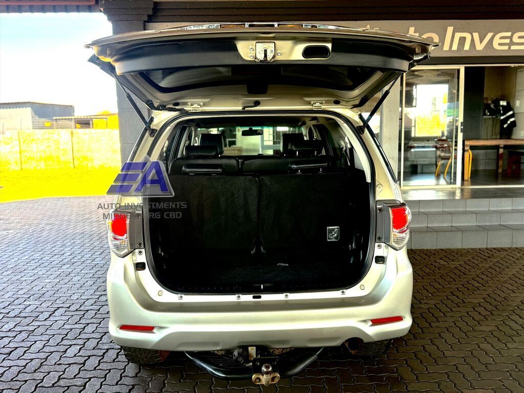 TOYOTA FORTUNER FORTUNER 3.0D-4D 4X4 A/T - 13
