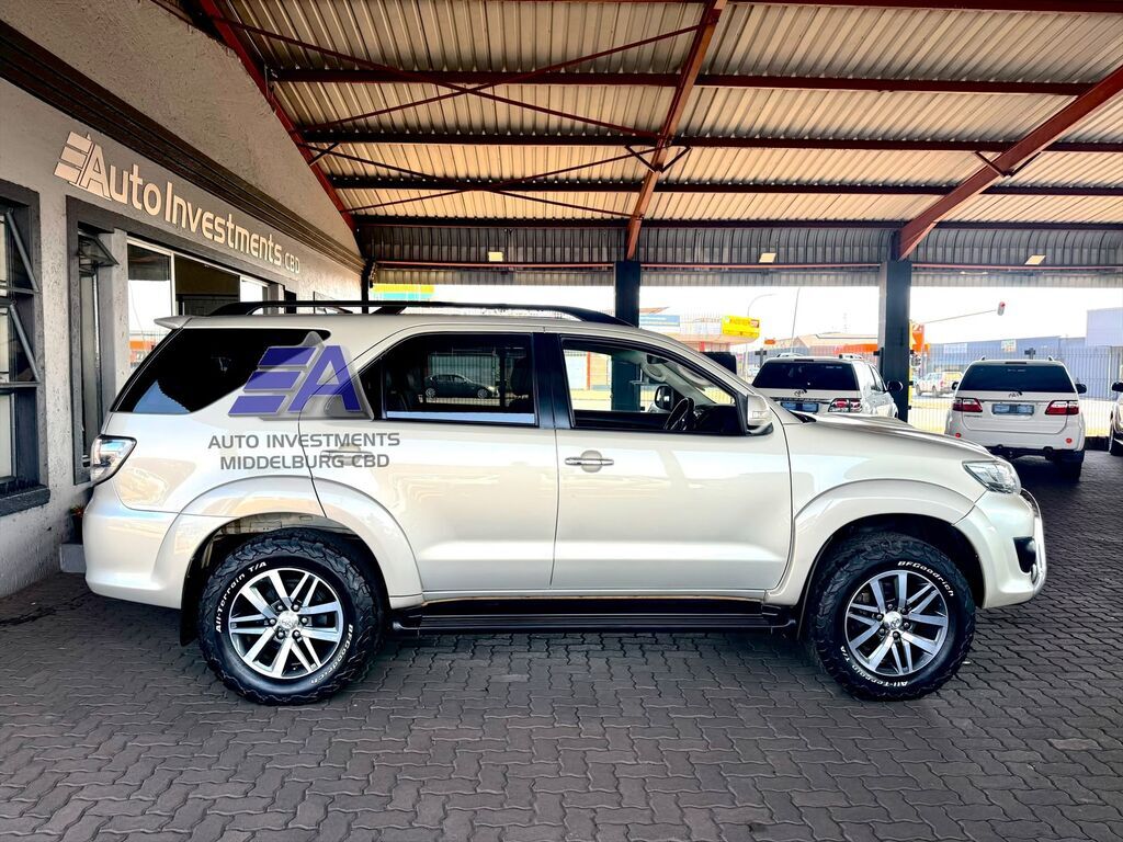 TOYOTA FORTUNER FORTUNER 3.0D-4D 4X4 A/T - 3