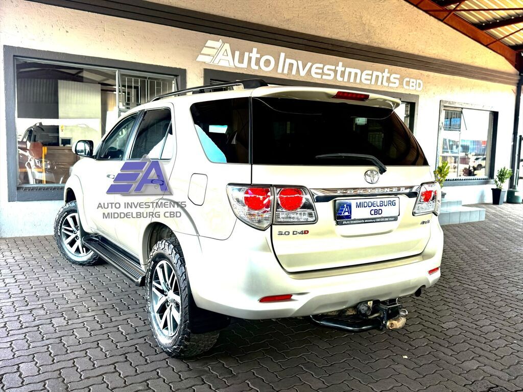 TOYOTA FORTUNER FORTUNER 3.0D-4D 4X4 A/T - 4