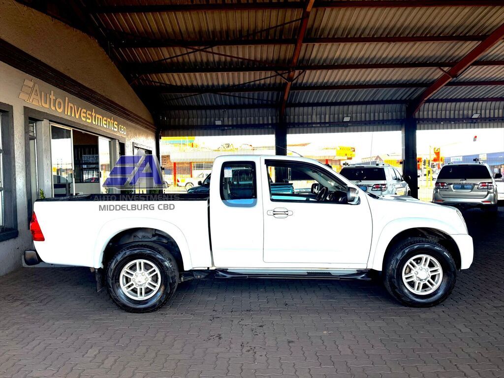 ISUZU KB KB300D-TEQ LX E/CAB P/U S/C - 3