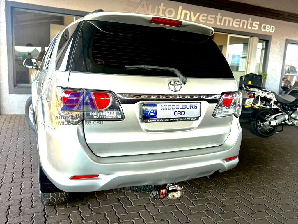 TOYOTA FORTUNER FORTUNER 2.5D-4D RB - 12