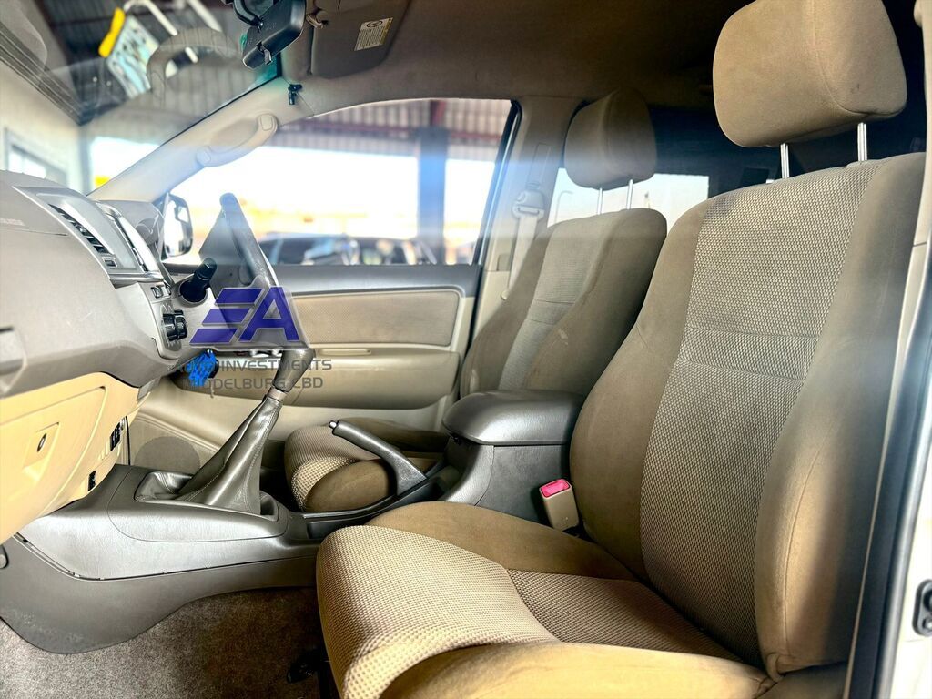 TOYOTA FORTUNER FORTUNER 2.5D-4D RB - 7