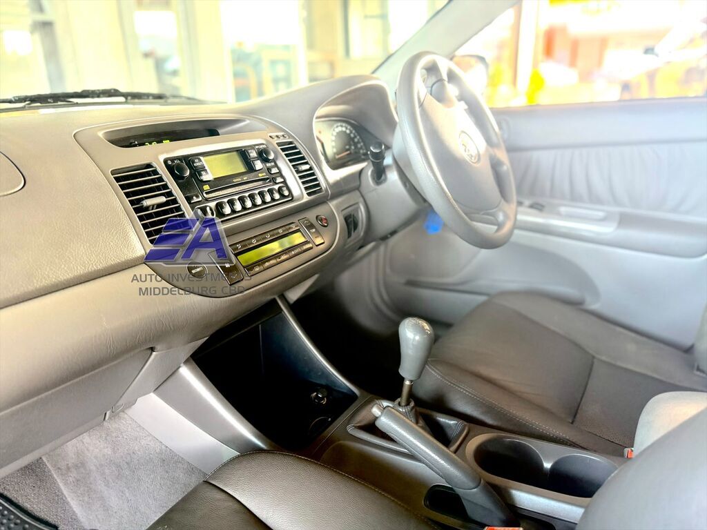 TOYOTA CAMRY CAMRY 2.4 XLi - 8