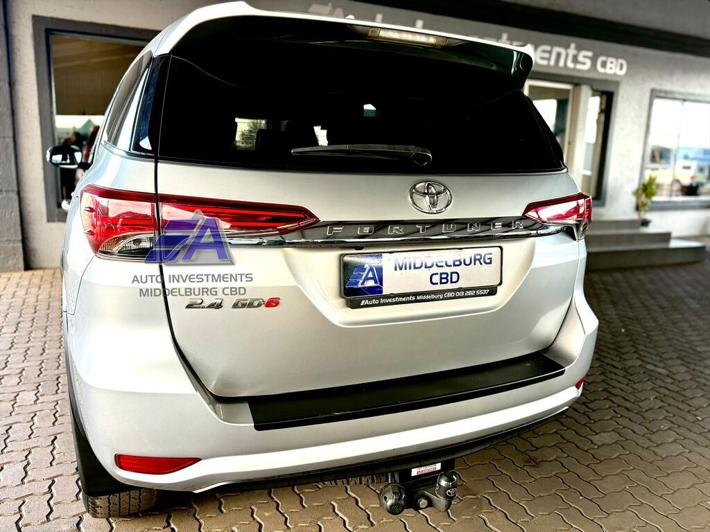 TOYOTA FORTUNER FORTUNER 2.4GD-6 R/B A/T - 12