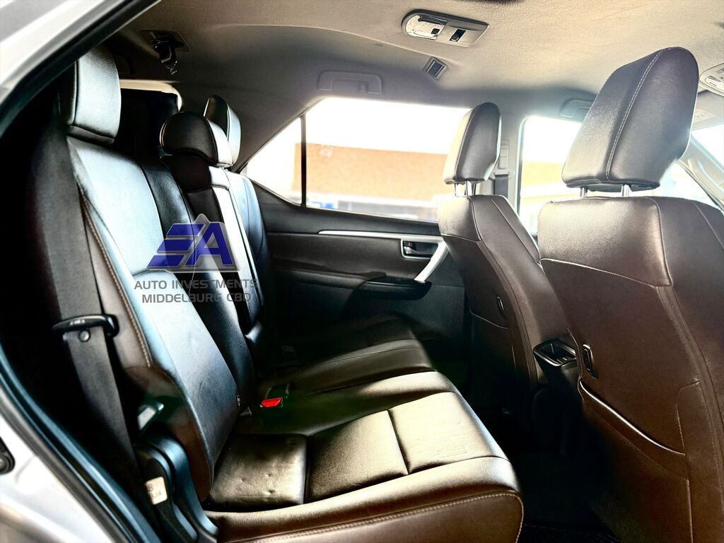 TOYOTA FORTUNER FORTUNER 2.4GD-6 R/B A/T - 15