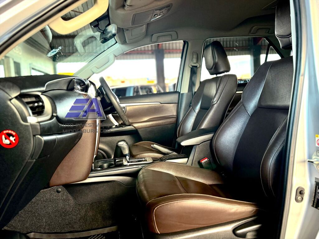 TOYOTA FORTUNER FORTUNER 2.4GD-6 R/B A/T - 7